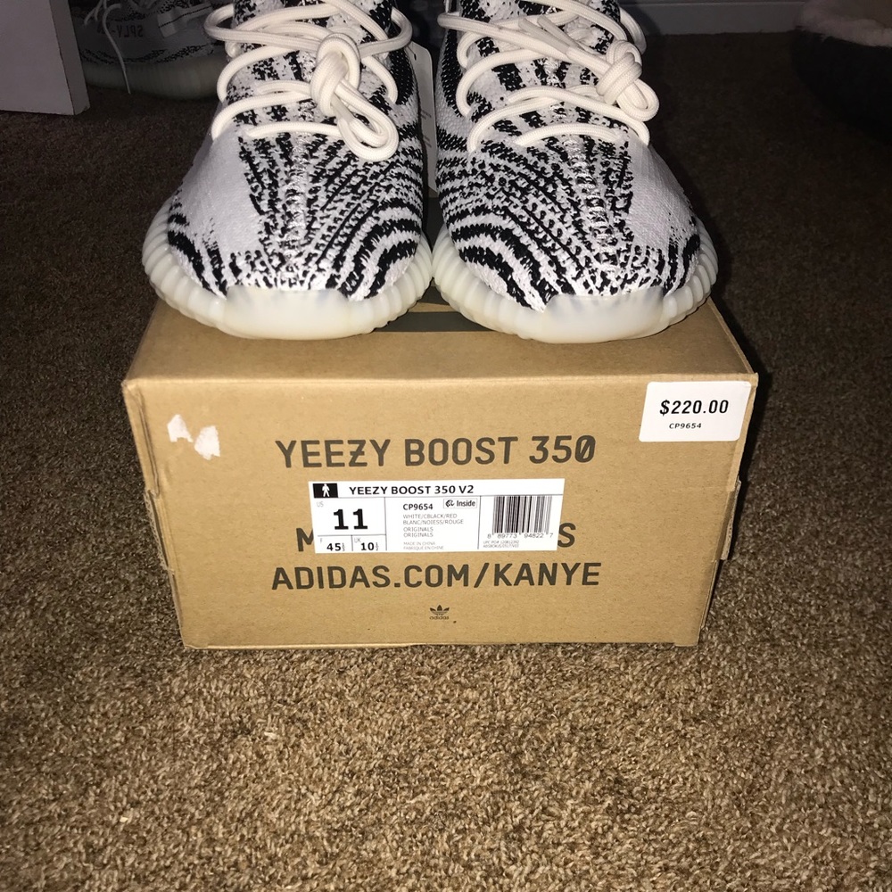 Yeezy boost 350 V2 zebra